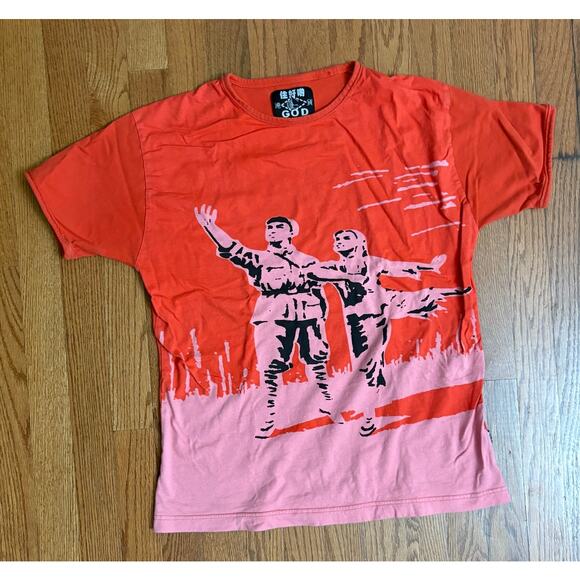 GOD Goods of Desire Hong Kong Graphic T-Shirt Red Pink Propaganda Style Men’s M - Picture 1 of 6